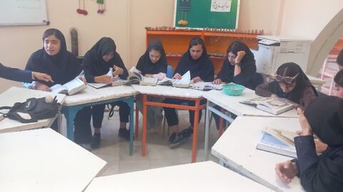 کرمانشاه . آموزش نماز و احکام