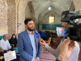برپایی میز خدمت کانون پرورش فکری در محل نماز جمعه قزوین