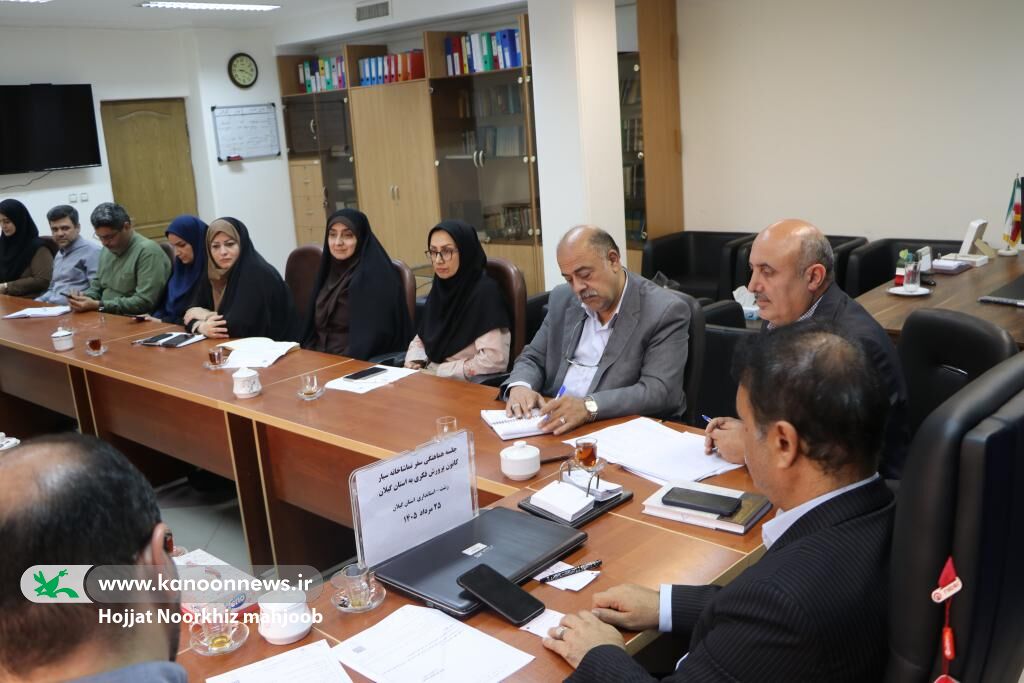 سفر تماشاخانه سیار کانون به استان، فرصتی برای خدماترسانی موثر فرهنگی است