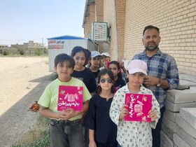 مرکز سیار کانون سرخه میهمان کودکان روستای مومن‌آباد شد