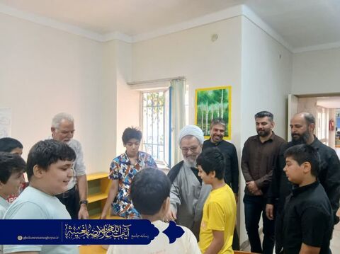بازدید عضو مجلس خبرگان رهبری و امام جمعه سبزوار از مرکز فرهنگی شماره 2 سبزوار
