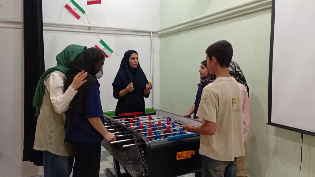مسابقه‌های فوتبال دستی نوجوانان در مراکز فرهنگی‌هنری کانون قزوین