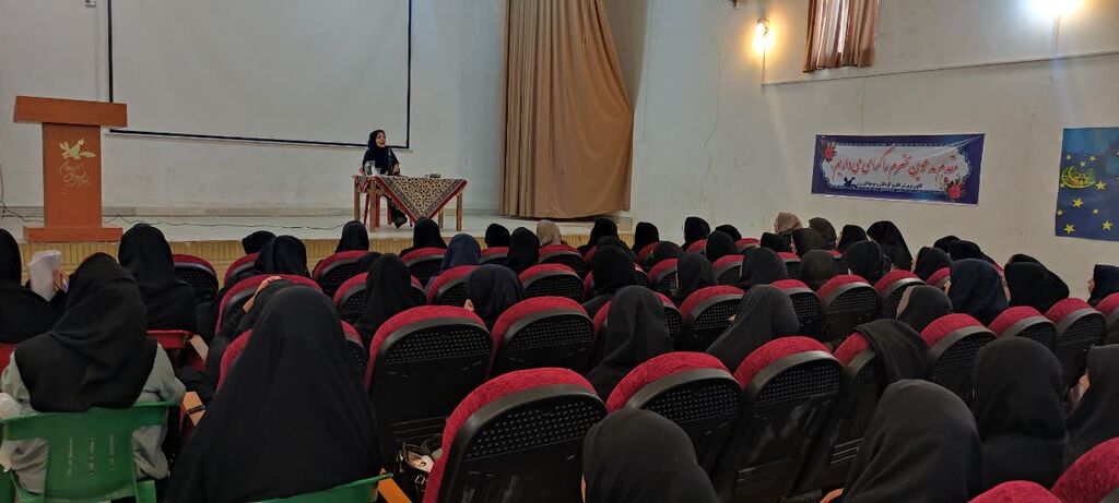 برگزاری چهارمین دوره تربیت مربی کانون پرورش فکری استان همدان در رزن