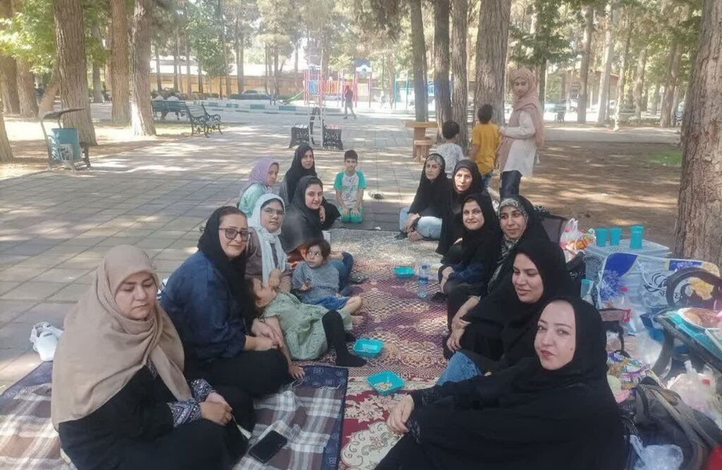 کرمانشاه. مرکز شماره ۱۲. اردو اردوی فرهنگی‑تفریحی دختران و مادران مرکز شماره ۱۲ کانون کرمانشاه