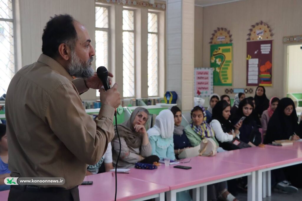 کارگاه داستان» در کانون اراک؛ روایتی از فانتزی و پایداری در روز بازگشت پرستوها