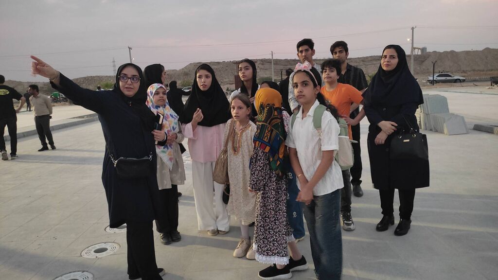 بازدید اعضای کانون زیباشهر از پروژه بوستان پنجهعلی؛ یک اردوی شهری با طعم مطالبهگری کودکانه