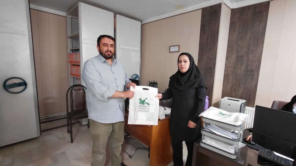 اجراشدن طرح امانت‌دهی کتاب‌های کانون به فرزندان کارکنان ادارات در همدان