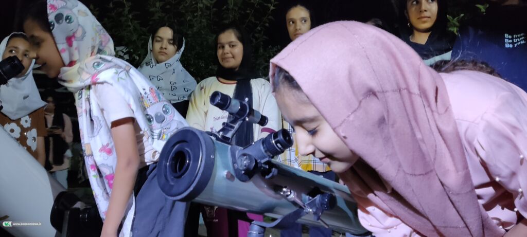 آسمان شب، کلاس علمی اعضای کانون کردستان شد.