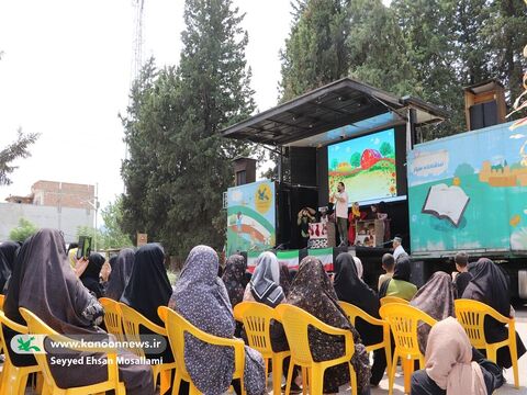 حضور تماشاخانه سیار کانون در گلستان(2)