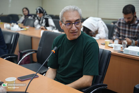 نشست مدیرعامل کانون با شرکت‌های خلاق و دانش‌بنیان اصفهان