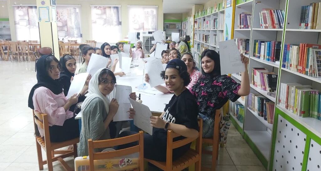 نوجوانان مرکز مجتمع کانون البرز با دنیای رشته‌ها و مشاغل آشنا شدند