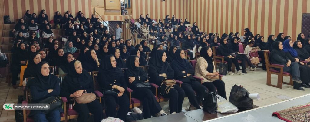 مراسم گرامیداشت چهلم رهبر شهید حضرت آیت‌الله سید علی خامنه‌ای (ره) در کانون کردستان برگزار شد
