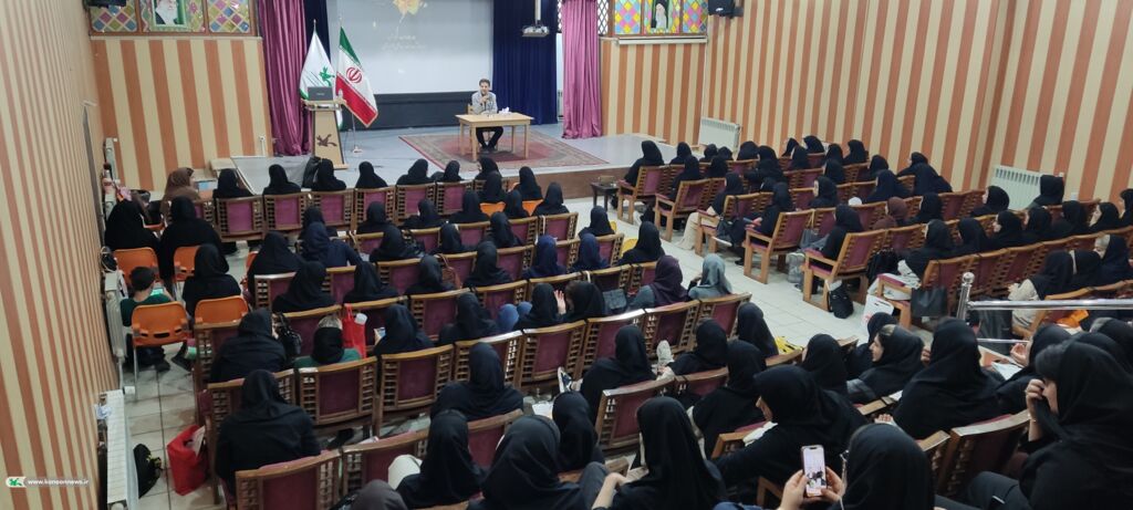 مراسم گرامیداشت چهلم رهبر شهید حضرت آیت‌الله سید علی خامنه‌ای (ره) در کانون کردستان برگزار شد
