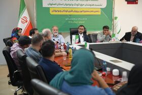 هنرمندان باید روایت ایران را برای نسل آینده بسازند