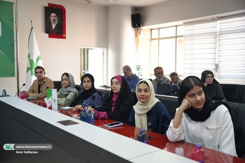 دیدار  مدیر عامل و اعضای شورای معاونان کانون با نوجوانان اصفهانی