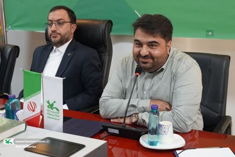 دیدار  مدیر عامل و اعضای شورای معاونان کانون با نوجوانان اصفهانی