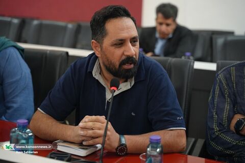 دیدار مدیرعامل و اعضای شورای معاونان کانون با هنرمندان اصفهانی