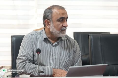 دیدار مدیرعامل و اعضای شورای معاونان کانون با هنرمندان اصفهانی