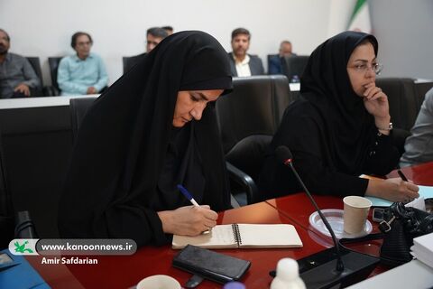 نشست همکاران کانون استان اصفهان با مدیرعامل و اعضای شورای معاونان