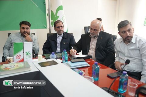 دیدار مدیرعامل و اعضای شورای معاونان با همکاران اصفهان