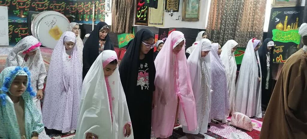 مرکز شماره ۵ کانون کرمانشاه ویژهبرنامه نماز فرشتهها را به مسجد برد