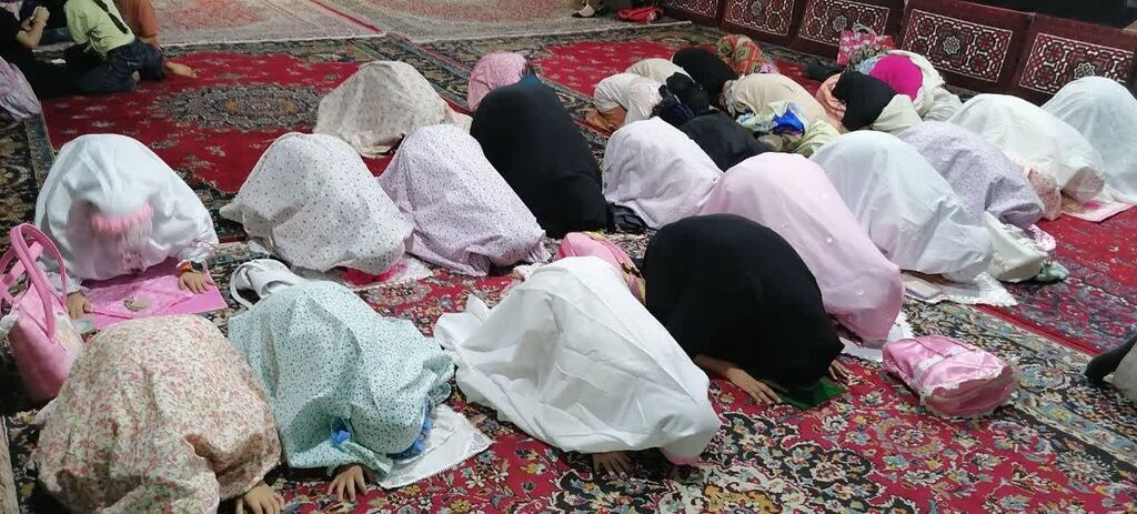مرکز شماره ۵ کانون کرمانشاه ویژهبرنامه نماز فرشتهها را به مسجد برد