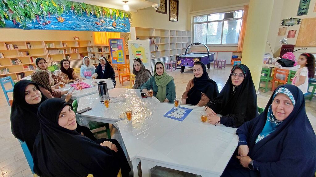 آب بازی، خاطره های مادر و دختری را به ساحل لبخند رساند