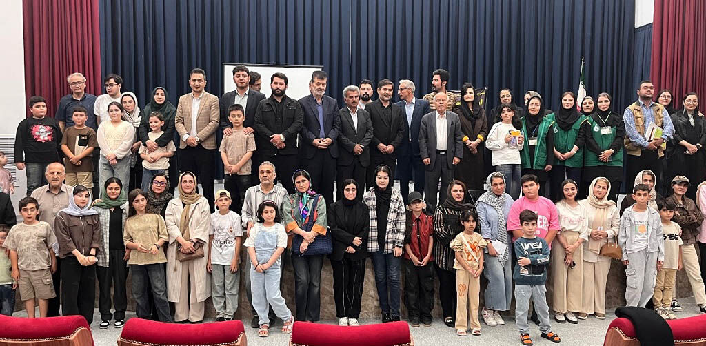 نخستین شب رصدی نمین، کودکان و نوجوانان را به تماشای آسمان شب دعوت کرد