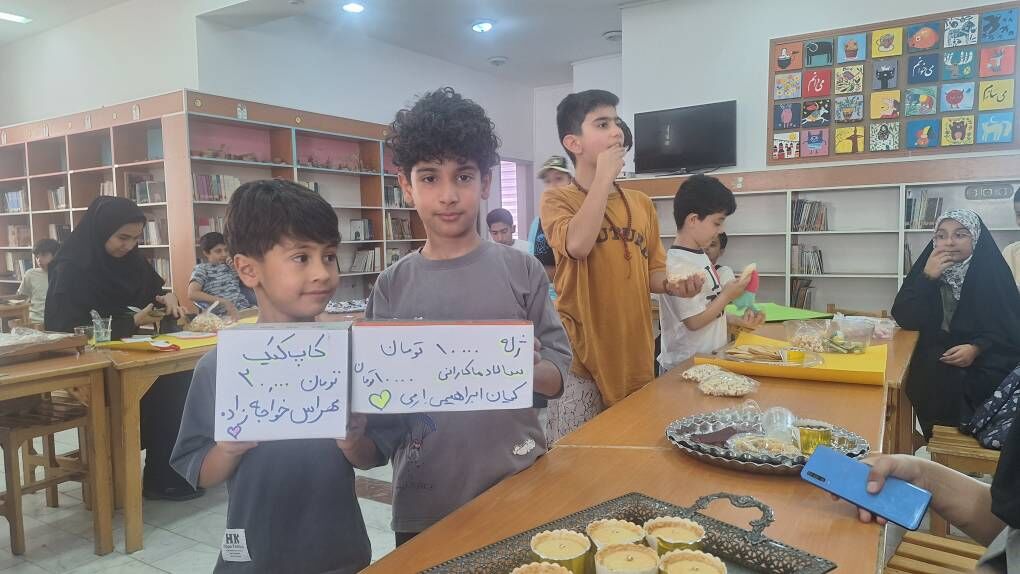 تمرین مهارت‌های زندگی در بازارچه اعضای پسر کانون شماره دو دامغان