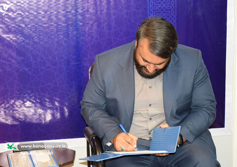 امضای تفاهم‌نامه همکاری کانون لرستان و ستاد اقامه نماز