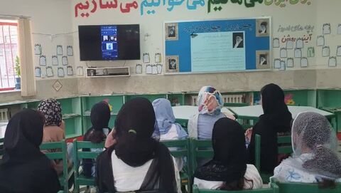 کرمانشاه.  دو پنجره