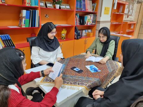 کرمانشاه.  دو پنجره