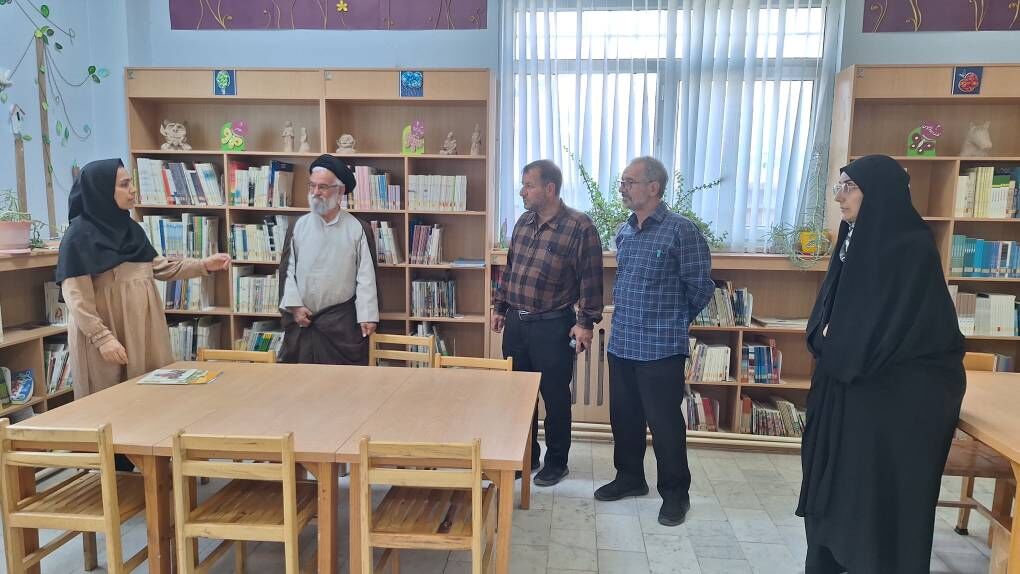 بازدید امام جمعه بسطام از مرکز فرهنگی‌هنری کانون
