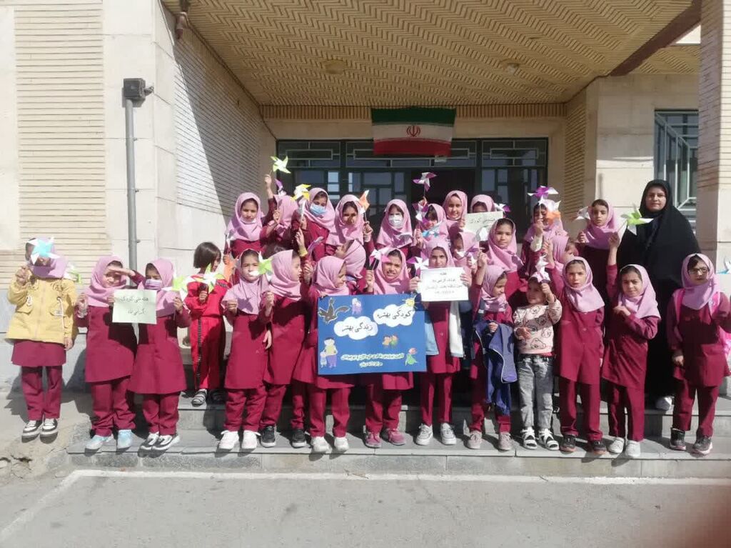 روایت هفتم؛ ازندریان، مرکزی که کتاب و فرهنگ در آن نفس میکشند