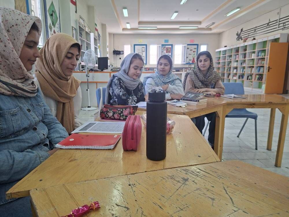 تلفیق ادبیات، مشاهده و خلاقیت در کارگاه‌های آموزشی مرکز کانون شهمیرزاد