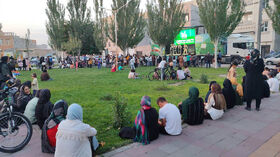 برای اجرای مستمر برنامه‌های فرهنگی در مناطق روستایی و محلات شهری، تأمین تماشاخانه سیار مستقل ضرورت دارد