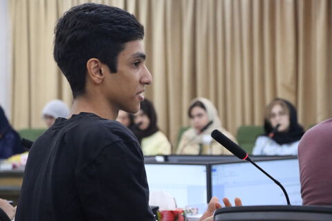 نقد شعر اعضا