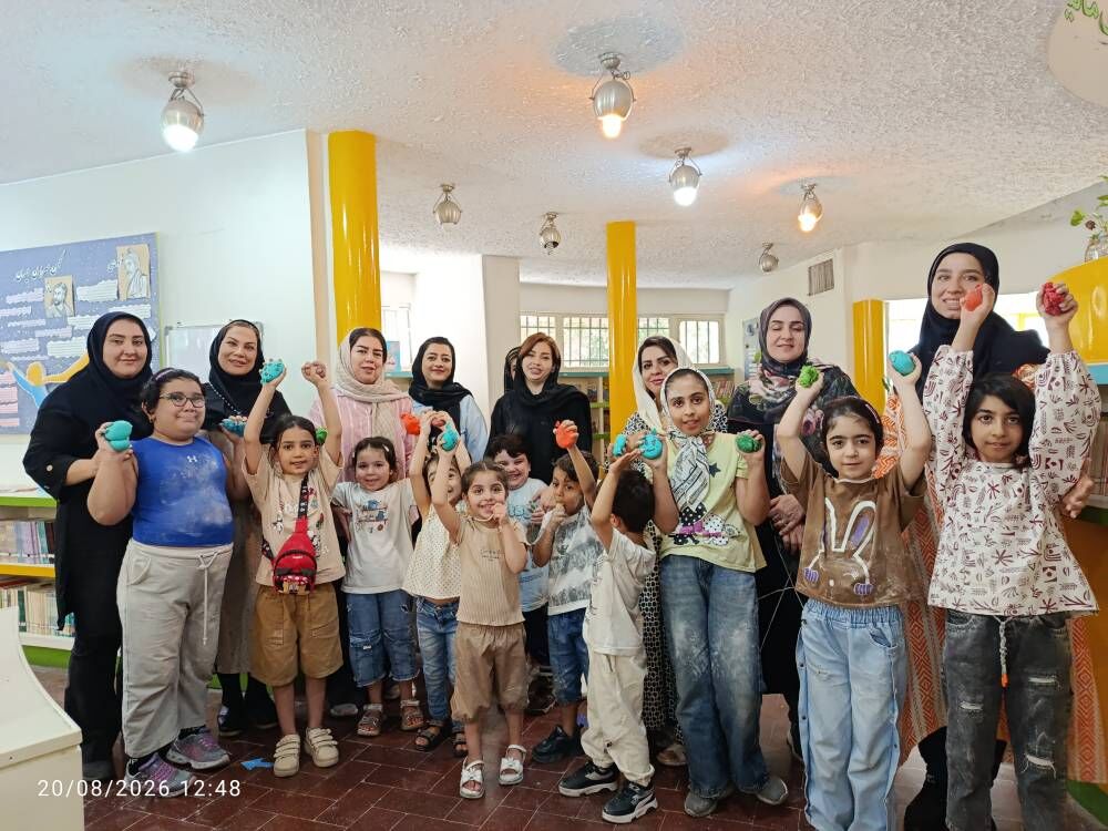 پایان‌بخش کارگاه‌های تابستانی نوباوه در مرکز ۱۵ با «آردبازی»