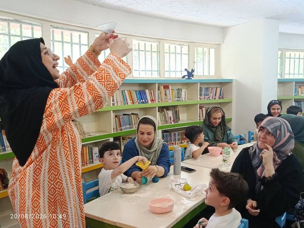 پایان‌بخش کارگاه‌های تابستانی نوباوه در مرکز ۱۵ با «آردبازی»
