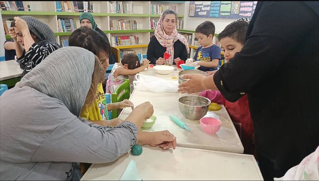 پایانبخش کارگاههای تابستانی نوباوه در مرکز ۱۵ با «آردبازی»