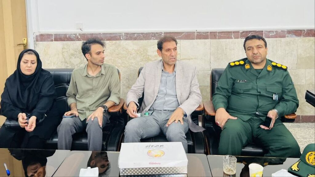 حضور مدیرکل کانون کرمانشاه در مرکز ثلاث باباجانی و دیدار با فرماندار