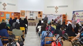 گزارش تصویری برگزاری آیین گشایش سومین جشنواره «سرزمین مادری» در کانون پاوه