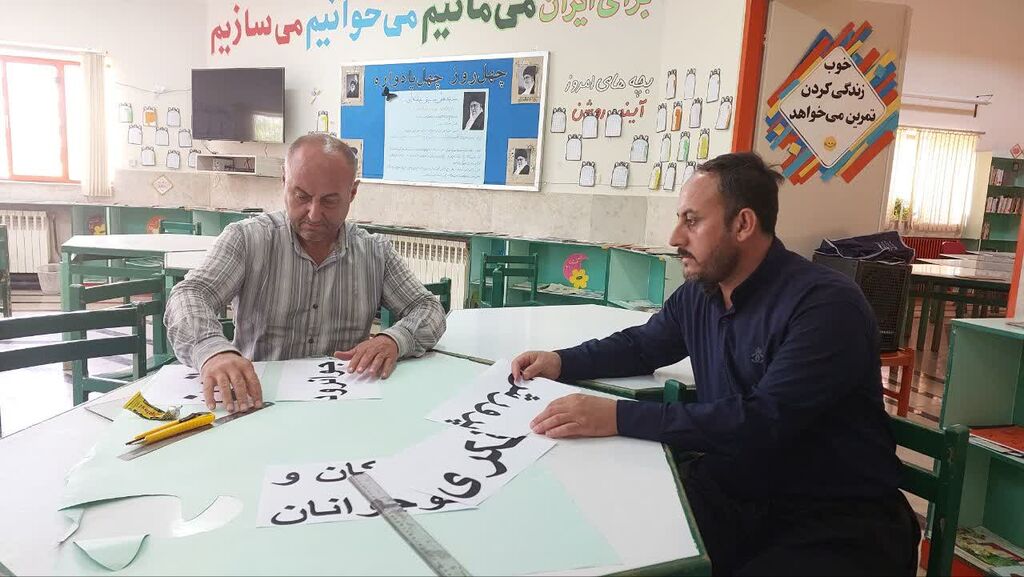 غرفه‌ فرهنگی کانون جوانرود در جمعیت دو هزار نفری بازدیدکنندگان برپا شد