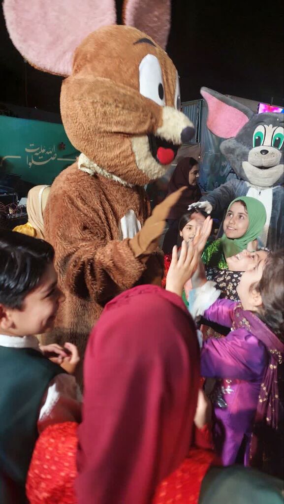 غرفه‌ فرهنگی کانون جوانرود در جمعیت دو هزار نفری بازدیدکنندگان برپا شد