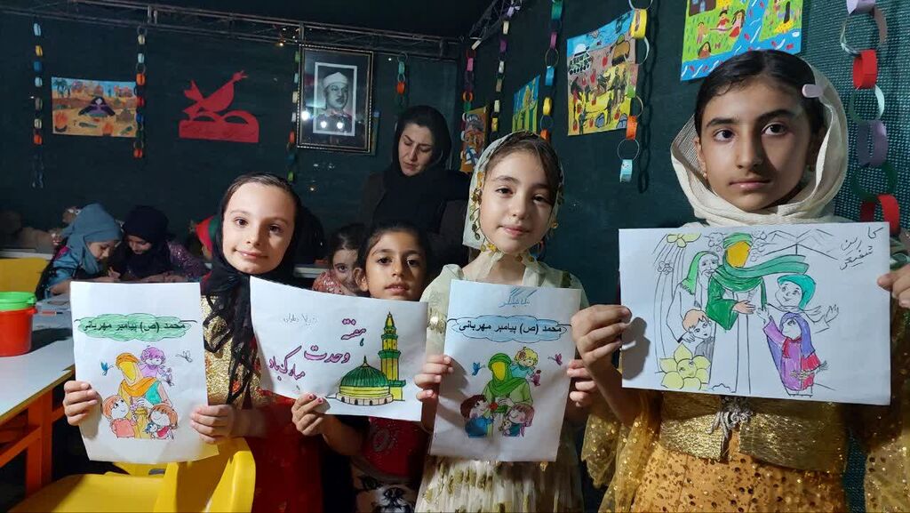 غرفه‌ فرهنگی کانون جوانرود در جمعیت دو هزار نفری بازدیدکنندگان برپا شد