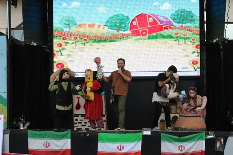 نخستین اجرای تماشاخانه سیار کانون پرورش فکری کودکان و نوجوانان در روستای تیرتاش گلوگاه