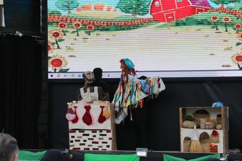 نخستین اجرای تماشاخانه سیار کانون پرورش فکری کودکان و نوجوانان در روستای تیرتاش گلوگاه