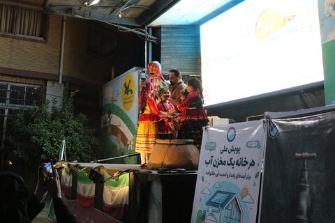 سومین اجرای تماشاخانه سیار کانون پرورش فکری کودکان و نوجوانان در روستای حسین آباد بهشهر