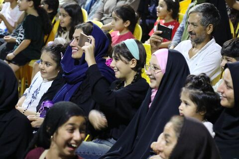 چهارمین اجرای تماشاخانه سیار کانون پرورش فکری کودکان و نوجوانان در روستای زاغمرز بهشهر