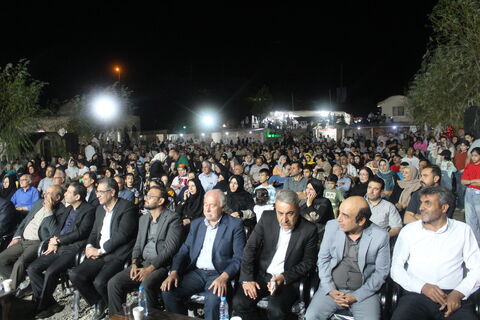 تماشاخانه سیار در جشنواره زغال‌اخته‌ شهرستان کلیبر